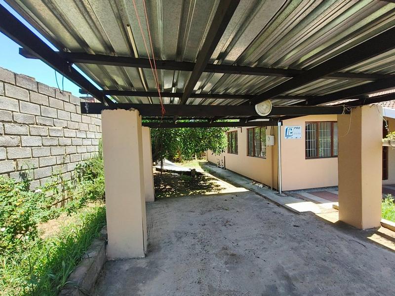 6 Bedroom Property for Sale in Mthata Eastern Cape